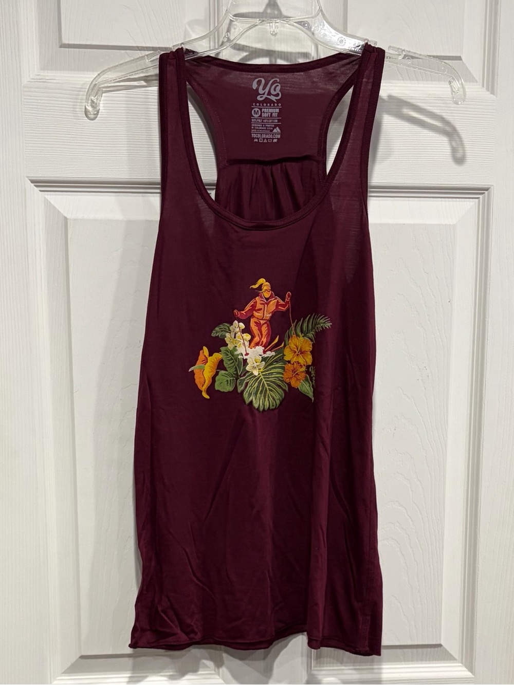 Yo Colorado Women's Medium Powloha Tank Top Dark Red NWT Hibiscus Flowers Ski